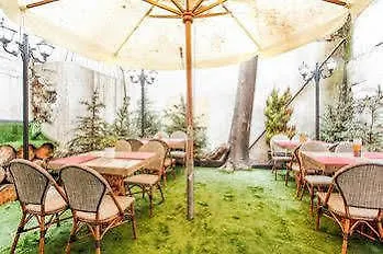 Arx Aparthotel 3*