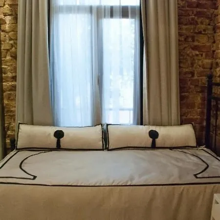 Arx Aparthotel 3*